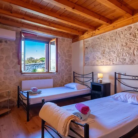 בית נופש Stone House Katouna